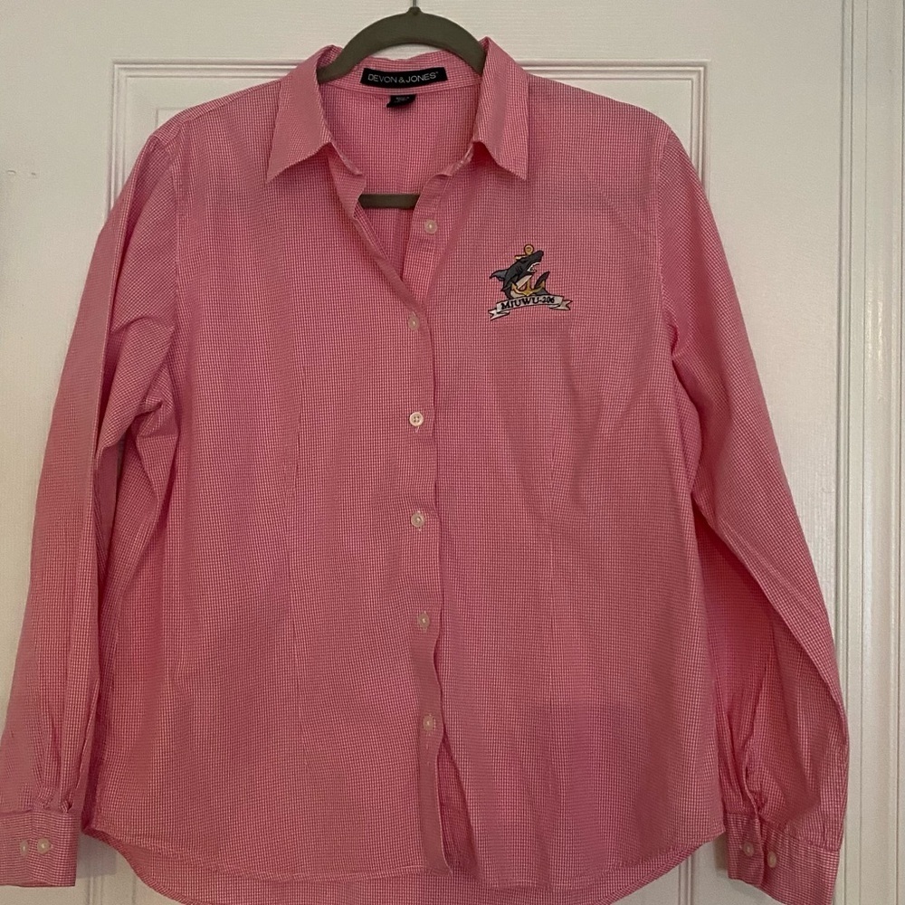 Men’s Devon &Jones Red White Micro Check Button Down Shirt MIUWU 206 Shark Logo